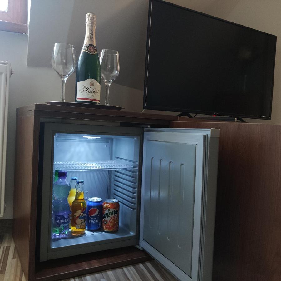 Penzión U dvoch levov Oravsky Podzamok Exterior foto