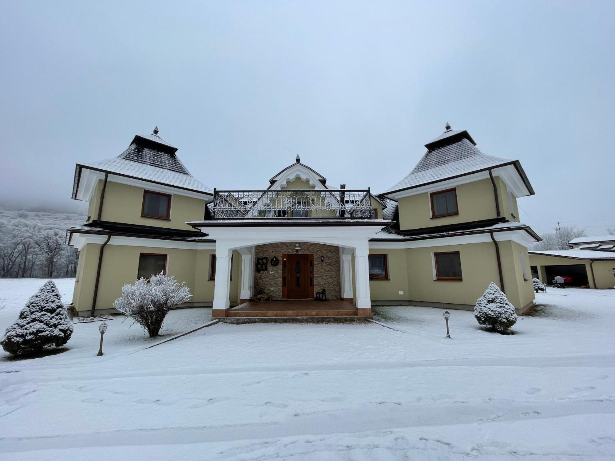 Penzión U dvoch levov Oravsky Podzamok Exterior foto